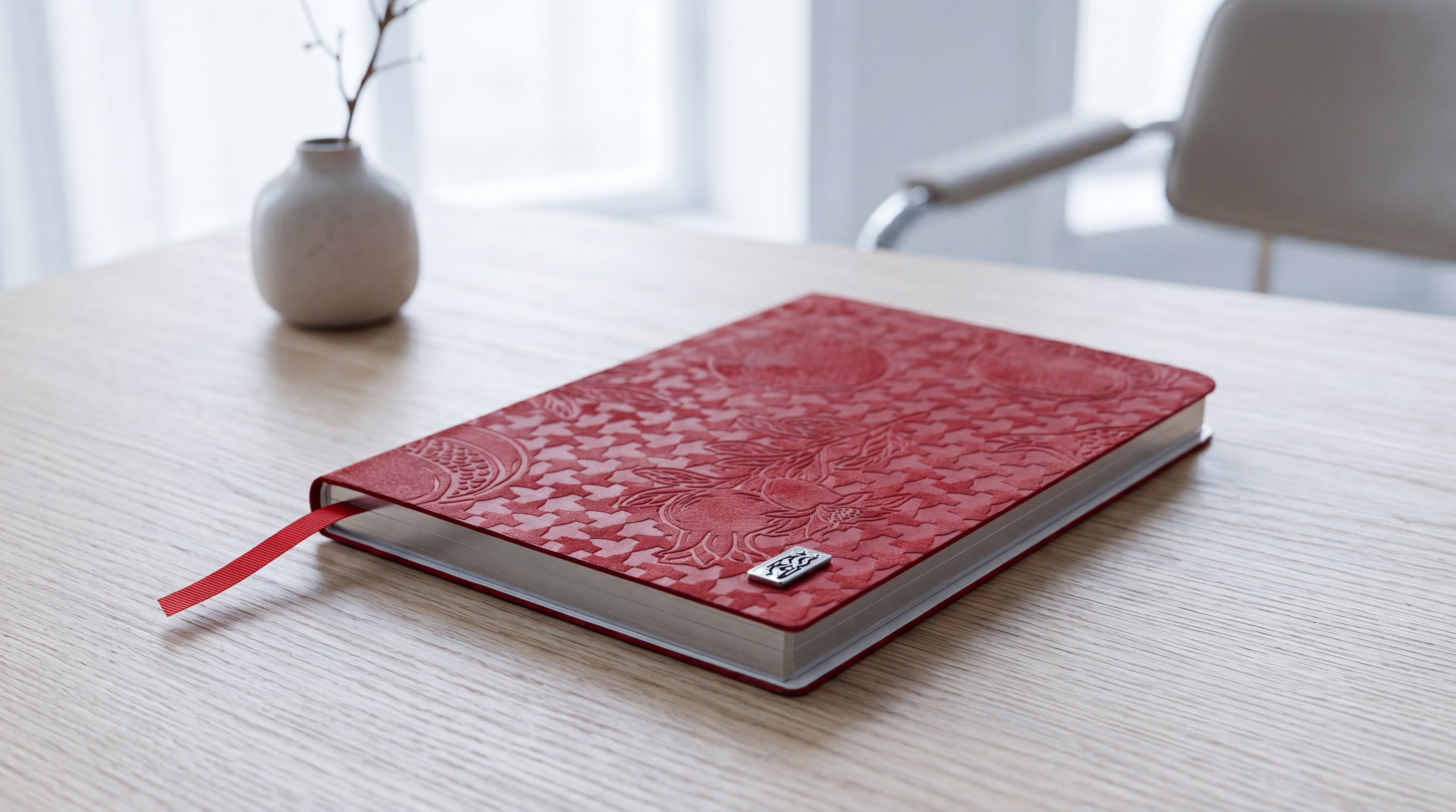 The Art of Choosing a Leather Journal: Where Tradition Meets Modern Craftsmanship