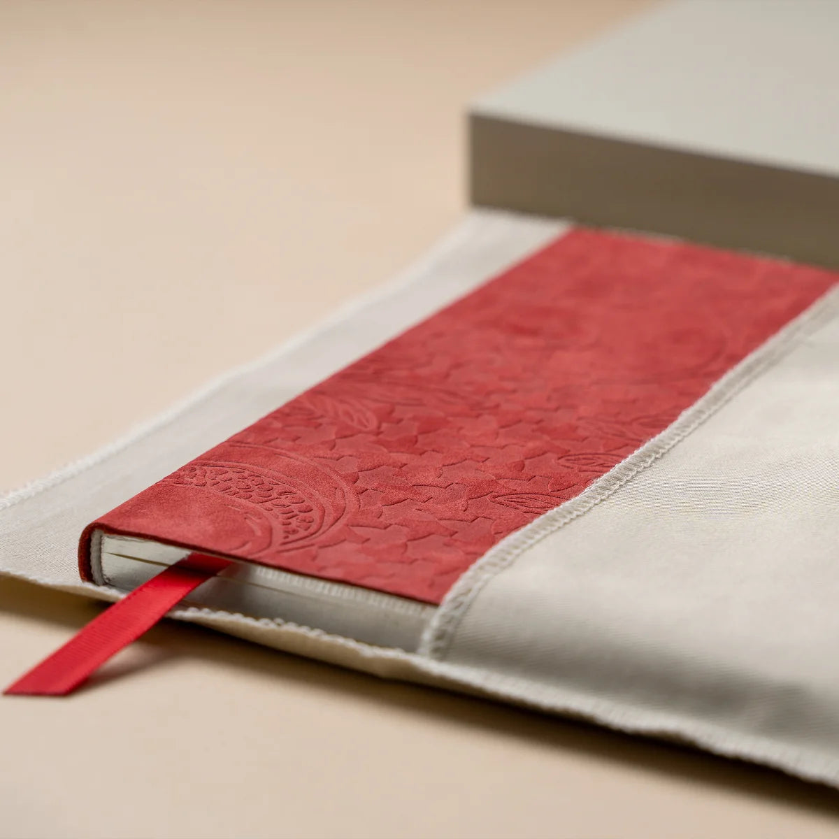 Ruman - Pomegranate Red